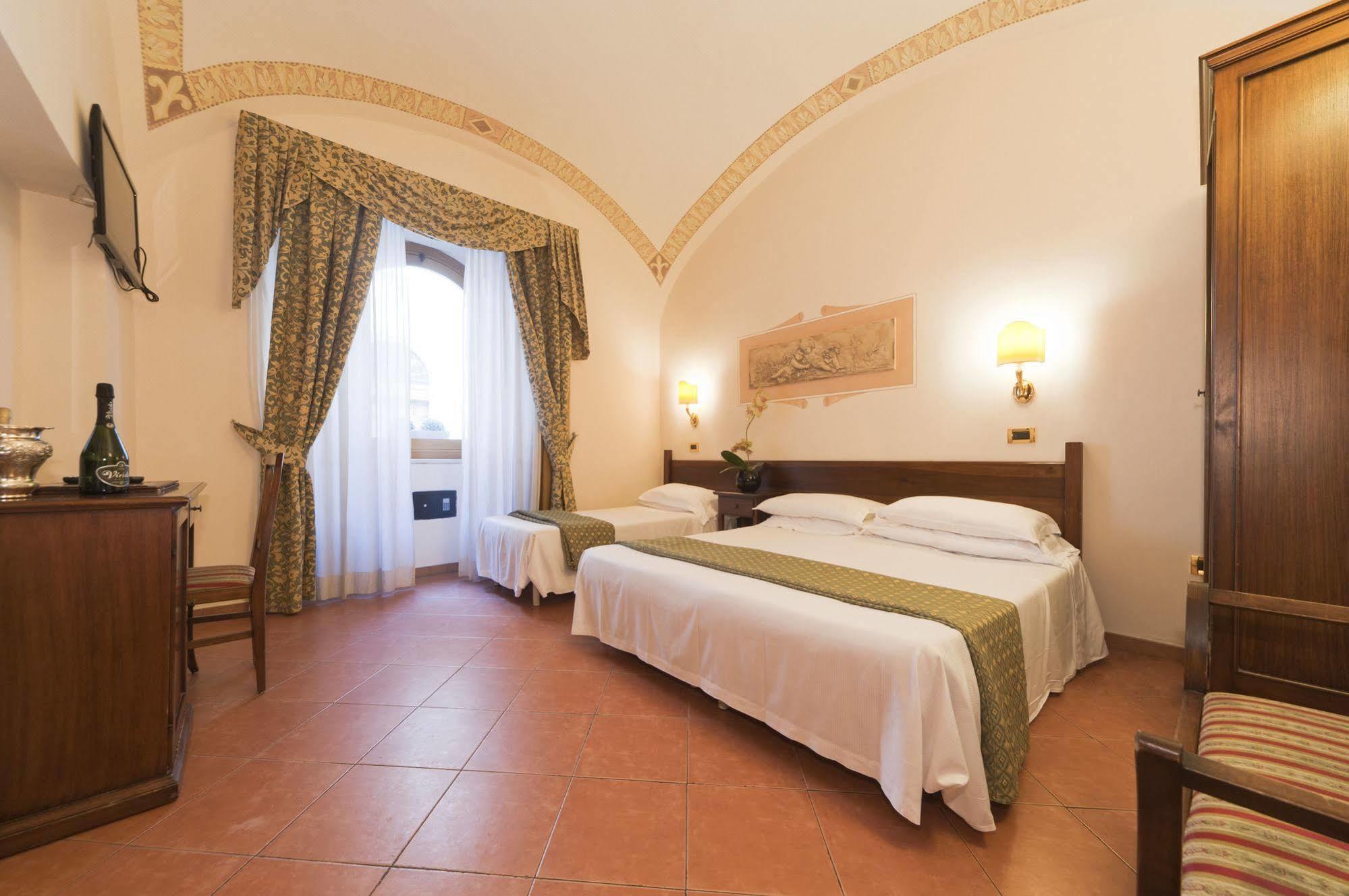 Hotel Varese روما المظهر الخارجي الصورة